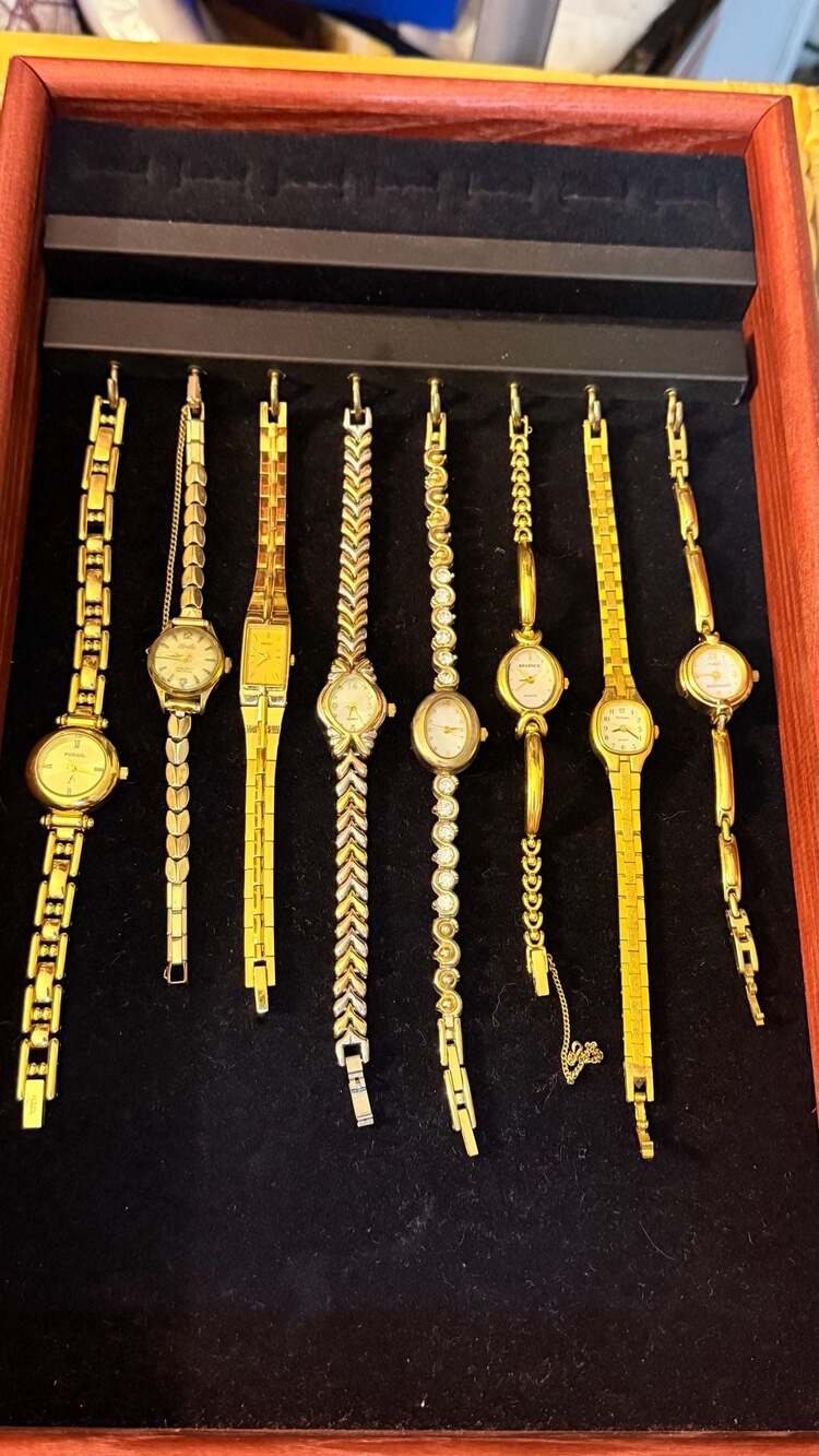 Collection of 8 Vintage Women's Gold-Tone Quartz Fashion Wristwatches